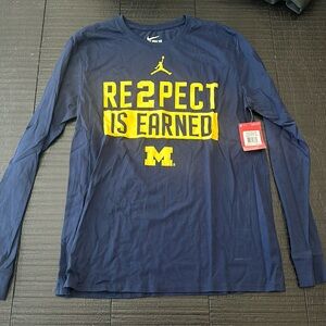 Men's Nike athletic cut Tee size Large